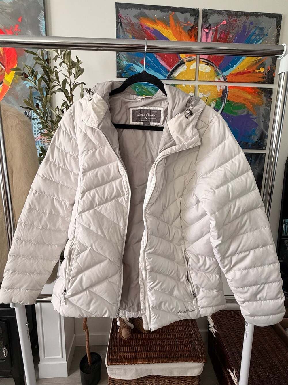Eddie Bauer White Quilted Hooded Puffer WinterJacket Women's Large